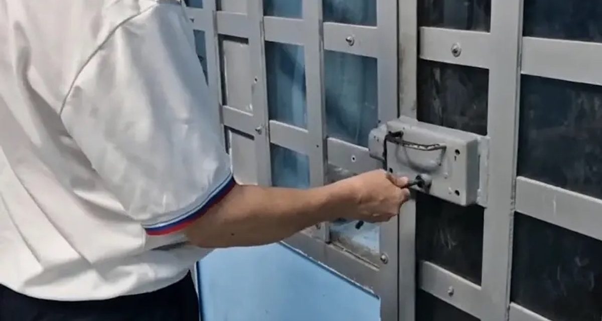 19-летний студент открыл счета в трёх банках для мошенников и предстанет перед судом