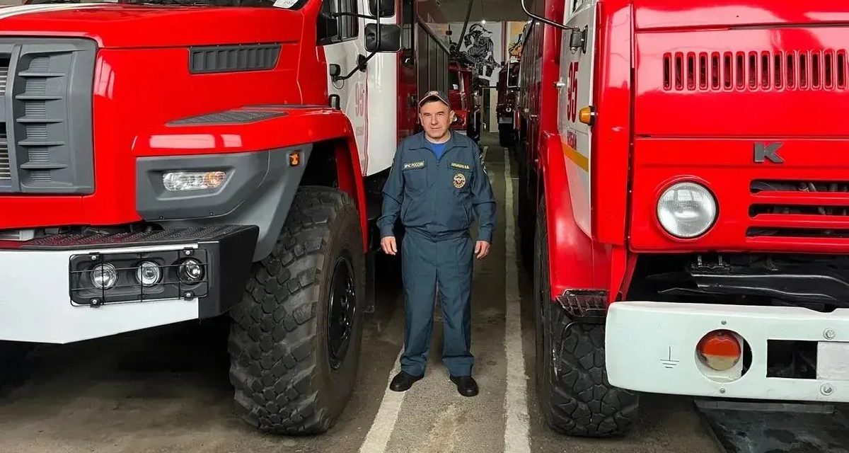 Водитель пожарного автомобиля из Псебая воспитывает восьмерых детей и учит их безопасности